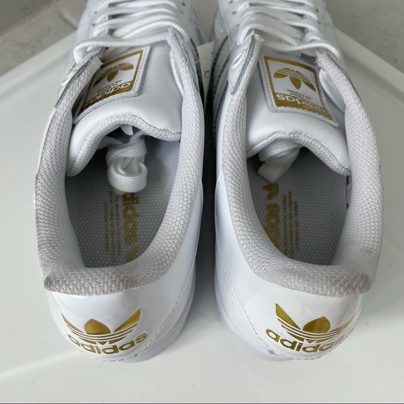 SOLD Adidas Women's Superstar Bold Sneaker Size 5.5 - Picture 12 of 15